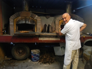 pizza maker to day !